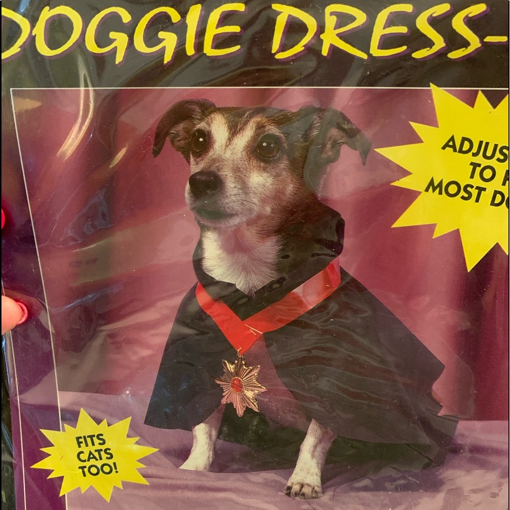 Dog/Cat Dracula Halloween costume